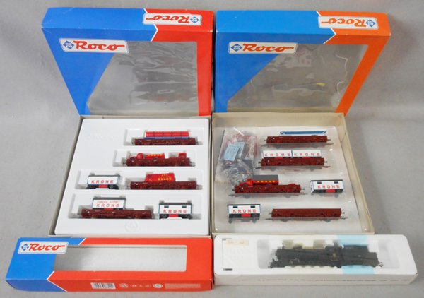 ROCO CIRCUS TRAIN: HO ga, 2-rail, 63320 loco w/44016 & 44017 Krone Circus Car Sets, orig boxes & inserts, C9.