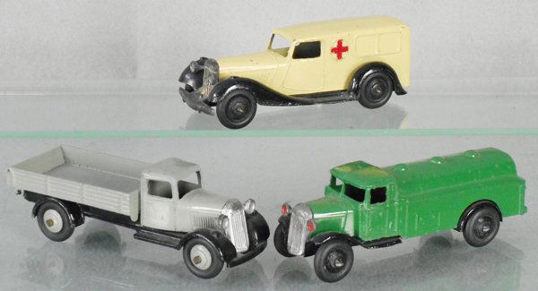 3 DINKY TRUCKS (1 of 1)