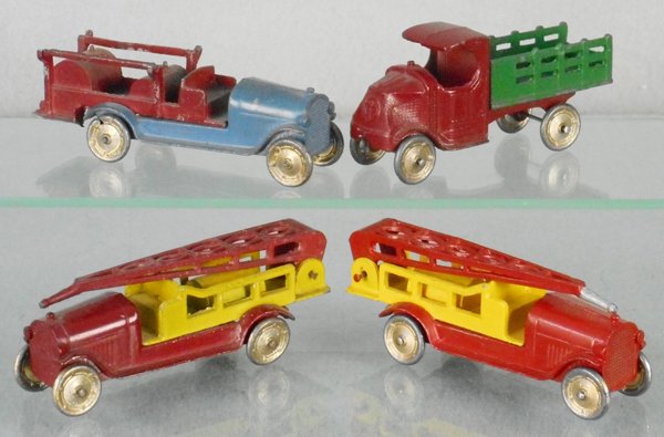 4 TOOTSIETOY VEHICLES (1 of 1)