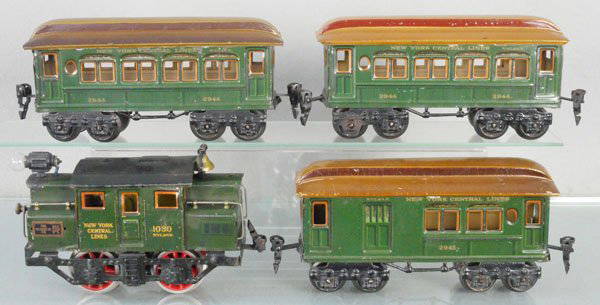 MARKLIN NYC TRAIN SET: O ga, ca 1920s, handpainted & litho tin, 1030 electric loco, 2945 combine, 2 #2944 coaches, C6-8.