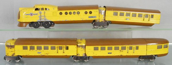LIONEL CITY OF DENVER TRAIN SET: O ga, 636W loco, missing plastic headlight & 2 running lights, 2 #637 coaches, 638 obsv, paint worn & some oxidation spots, C5.