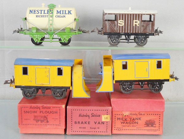 4 HORNBY FREIGHT CARS (1 of 1)