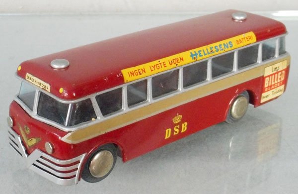 TEKNO 850 VOLVO DSB BUS (1 of 2)