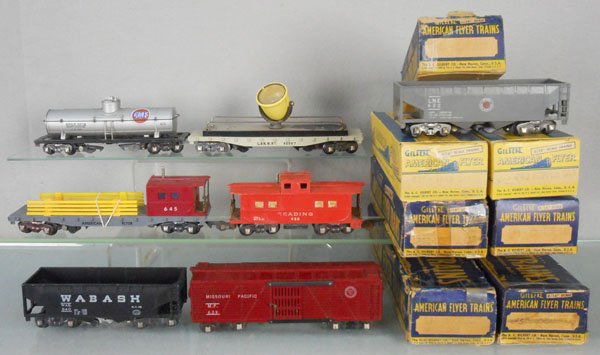 7 AMERICAN FLYER FREIGHT CARS (1 of 1)