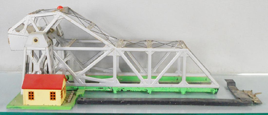LIONEL 313 OPERATING BASCULE BRIDGE (1 of 1)