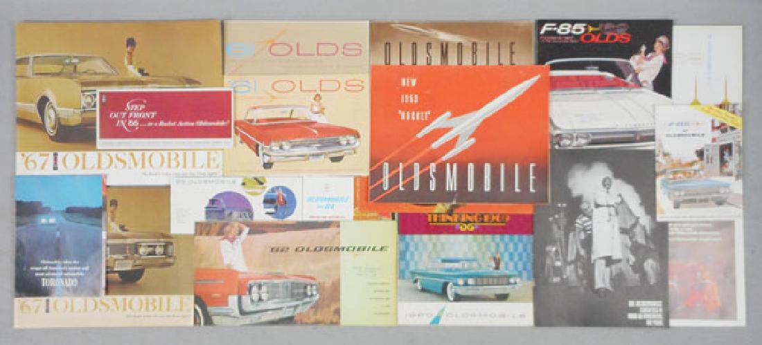 20 OLDSMOBILE CAR BROCHURES (1 of 1)