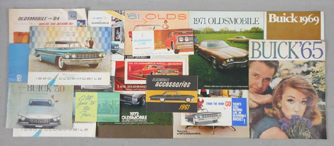 33 BUICK & OLDSMOBILE CAR BROCHURES (1 of 1)