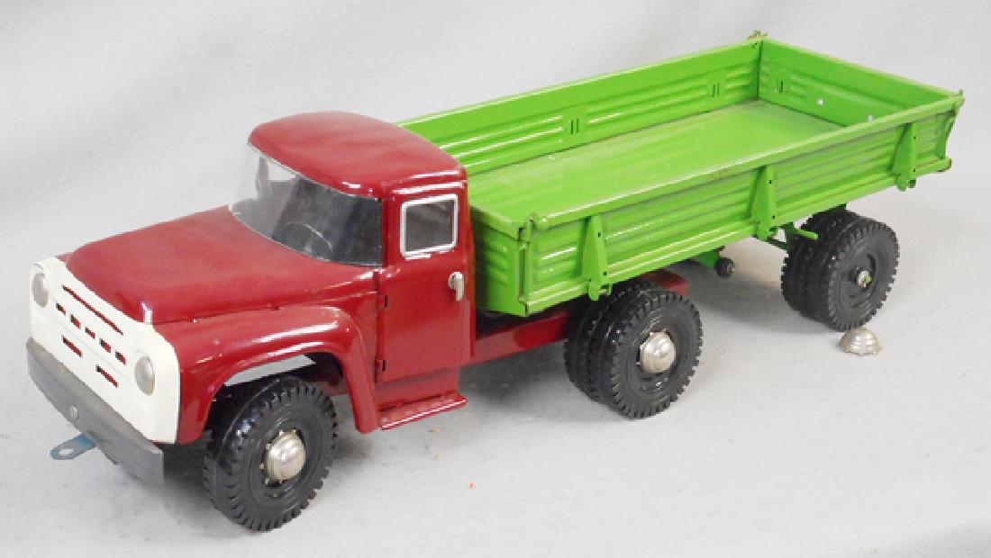 ZIL TRACTOR TRAILER TRUCK (1 of 1)