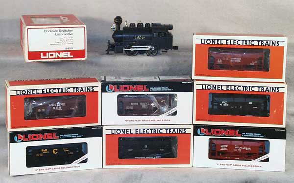 LIONEL ORE TRAIN SET: O ga, 8209 dockside switcher w/ore cars 19300, 19305, 6116, 6127, 19301, 6122, 6126, obs some wear, C8-9.
