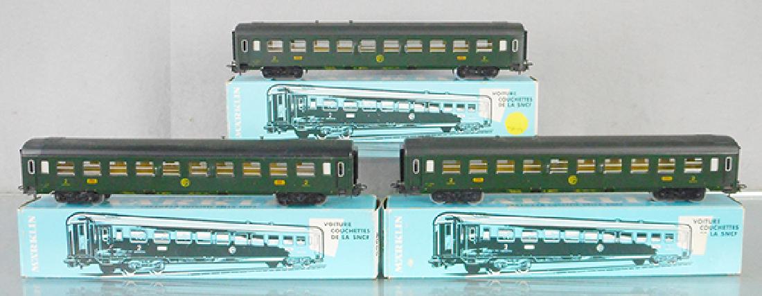 3 MARKLIN 4065 FRENCH COACHES (1 of 1)