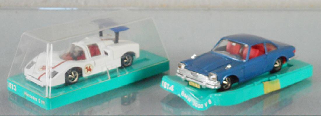 2 MARKLIN RAK CARS (1 of 1)