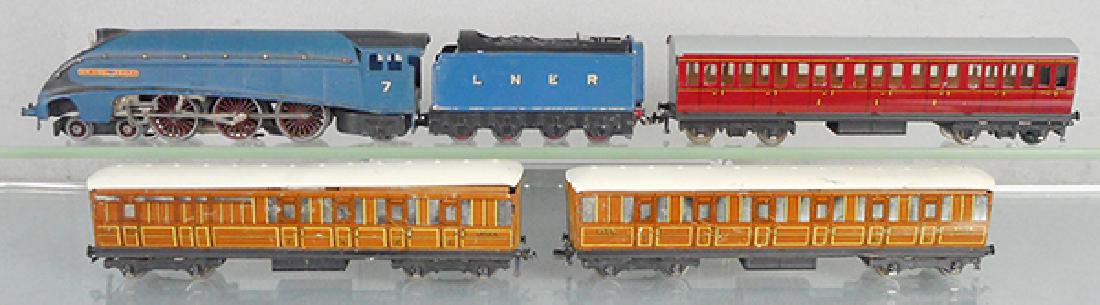HORNBY TRAIN SET (1 of 1)