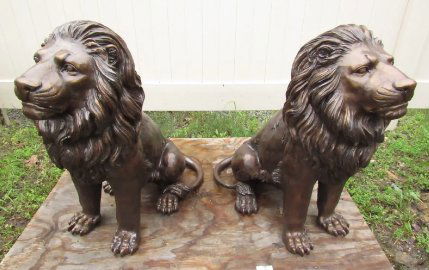 Pair of Bronze Lion Statues (1 of 4)