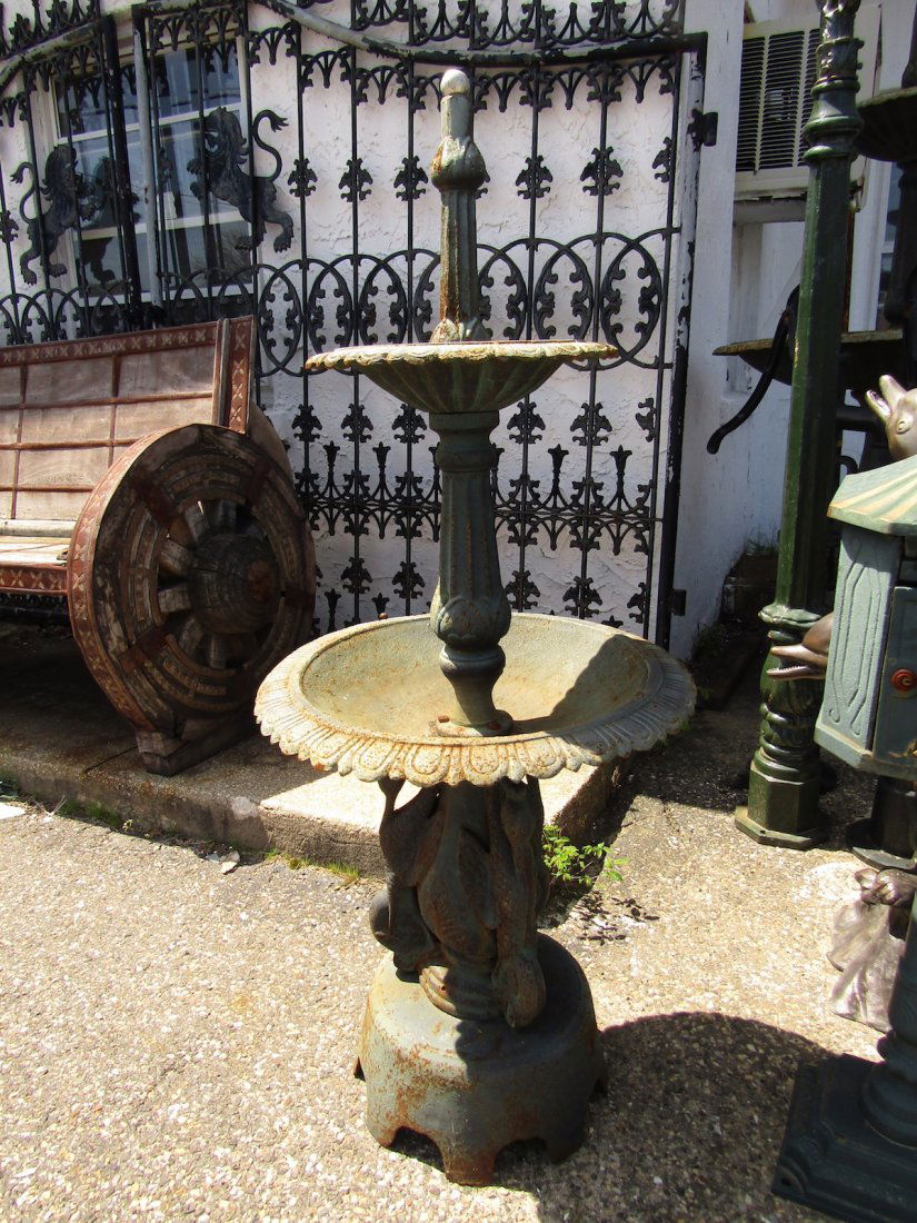 Small Cast Iron Fountain (1 of 4)