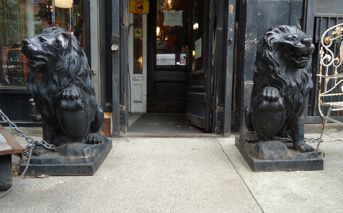 Pair of Cast Iron Lions (1 of 6)