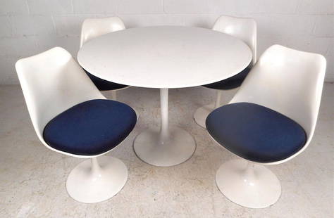 Midcentury Dining Set by Rudi Bonzanini: Stylish midcentury dining set by Rudi Bonzanini. Set includes four swiveling Tulip chairs and a circular table. ---Dimensions:Table- 39.25 diameter, 29.5 highChairs- 19 wide, 21 deep, 30.75 high, 19 s