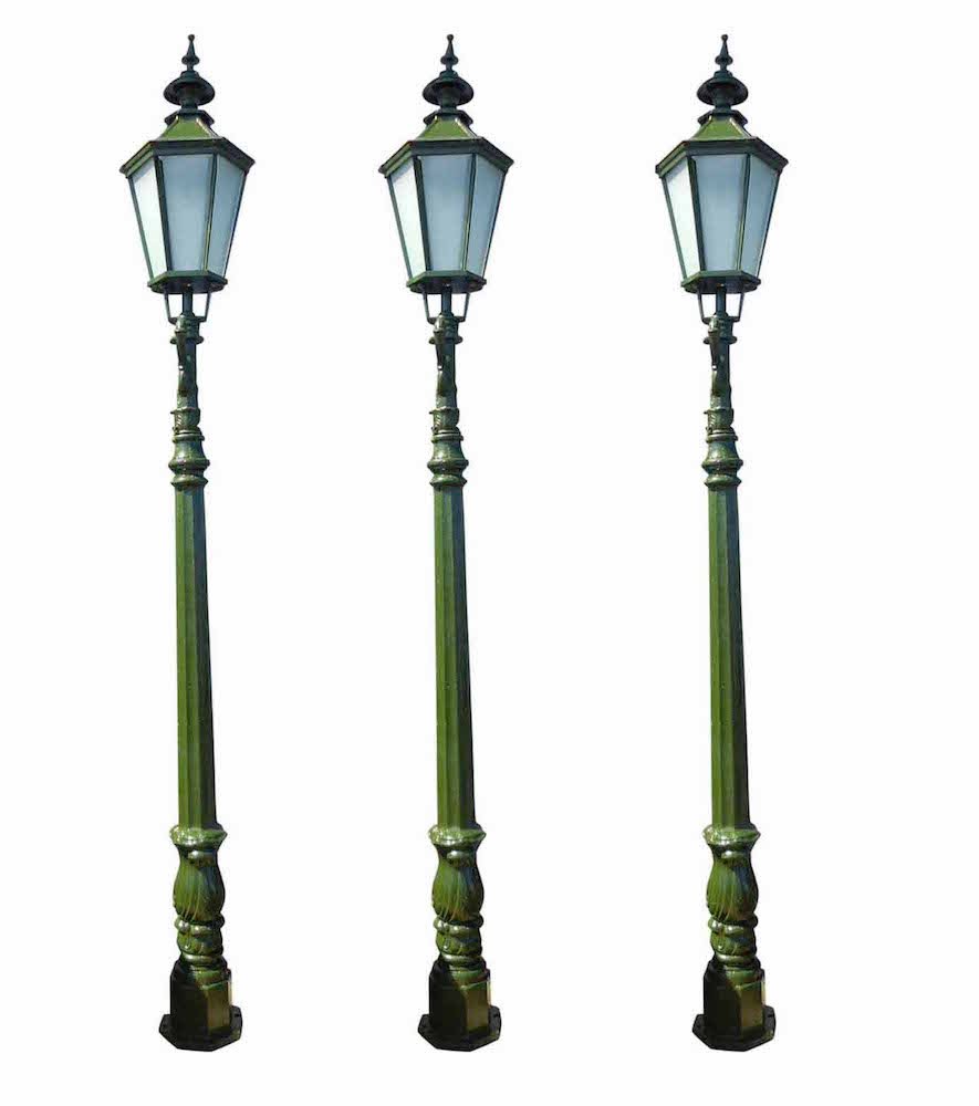 SINGLE - Iron Street Lamp (1 of 5)