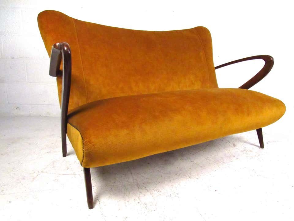 Italian Modern Sofa after Paolo Buffa (1 of 6)