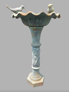 Vintage Garden Bird Bath: Vintage Garden Bird Bath. // PICK UP LOCATION: New Jersey // Dimensions: W84, D2, H88" // Condition: Wear, fading, oxidation, rust, //
