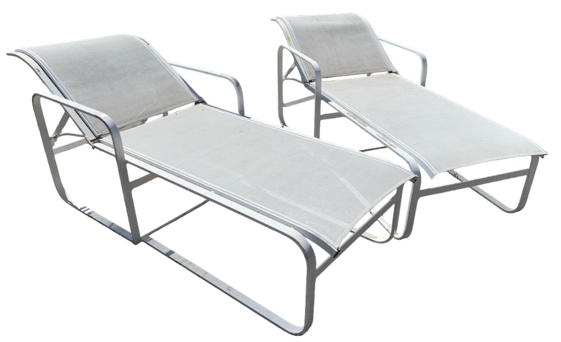 Woodard Reclining Pool Chairs: Woodard Reclining Pool Chairs // PICK UP LOCATION: Wall, NJ // Dimensions: W62" D 27" H39" Seat Height 16" // Condition: Age appropriate wear, paint chipping, broken metal bracket, restoration recomme