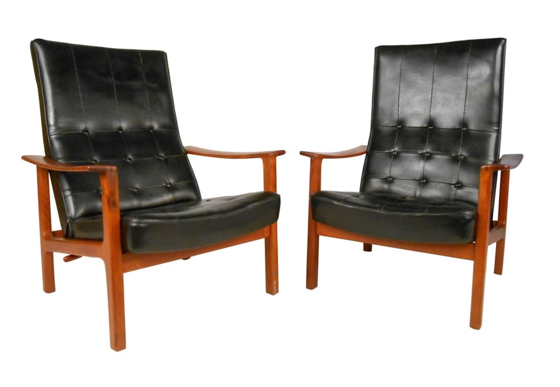 Pair of Bröderna Andersson Lounge Chairs (1 of 10)