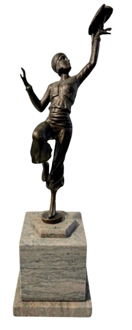 'Bird Tamer' Statue attr Paul Philippe: Detailed bronze sculpture in the style of Paul Philippe, featuring a Turkish dancer with falcon. Standing atop a heavy marble base. // Pickup location: Brooklyn, NY // Dimensions: Height: 18 in (45.72