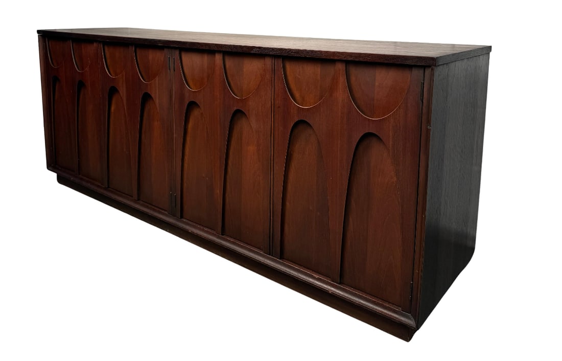 Mid-Century Modern Broyhill "Brasilia" Credenza (1 of 20)
