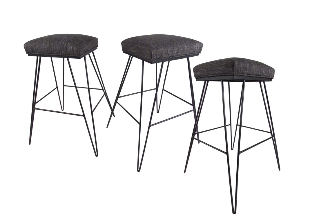 Set of Midcentury Hairpin Barstools: This matched set of three Mid-Century Modern hairpin barstools add retro charm and comfort to home or business bar seating. Stylish Frederick Weinberg style hairpin and upholstered padded seats make