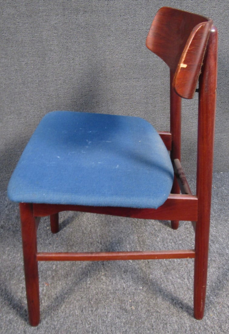 Set of 8 Teak Danish Dining Chairs - 6