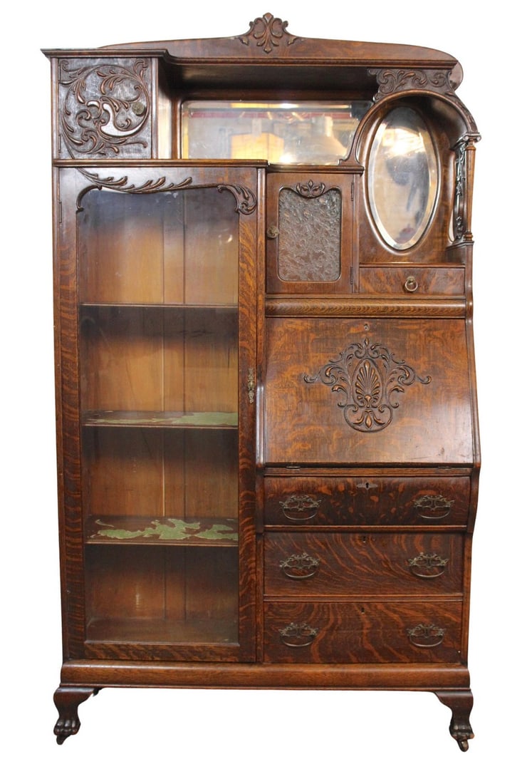 Antique Side by Side Secretary / Display: Antique American side by side display and secretary cabinet. Made of beautiful quartersawn oak wood with elaborate sculpted wood embellishments. The display cabinet has three removable shelves, plus