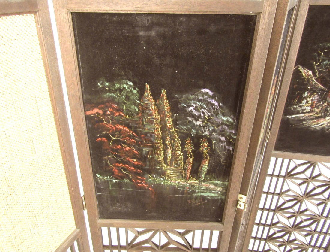 Wooden Painted Folding Divider - 2