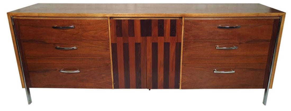 Mid-Century Modern Credenza by Lane: Large vintage modern credenza by Lane features nine drawers, metal pulls, sturdy metal legs, with a uniquely designed front. // Pickup location: Brooklyn, NY // Dimensions: Height: 30