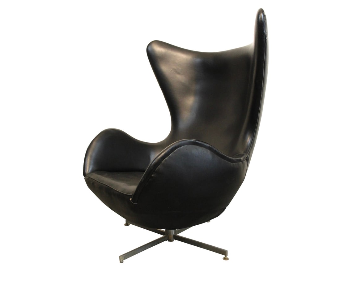 Mid-Century Scandinavian Modern Egg Chair (1 of 11)