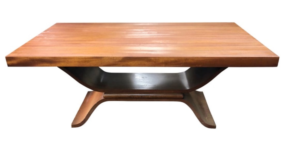 Vintage Art Deco Dining Table: A stunning art deco style mahogany table, sure to impress your guests for years to come. A large tabletop provides plenty of room for anything from dinner parties to board meetings. An attractive cont