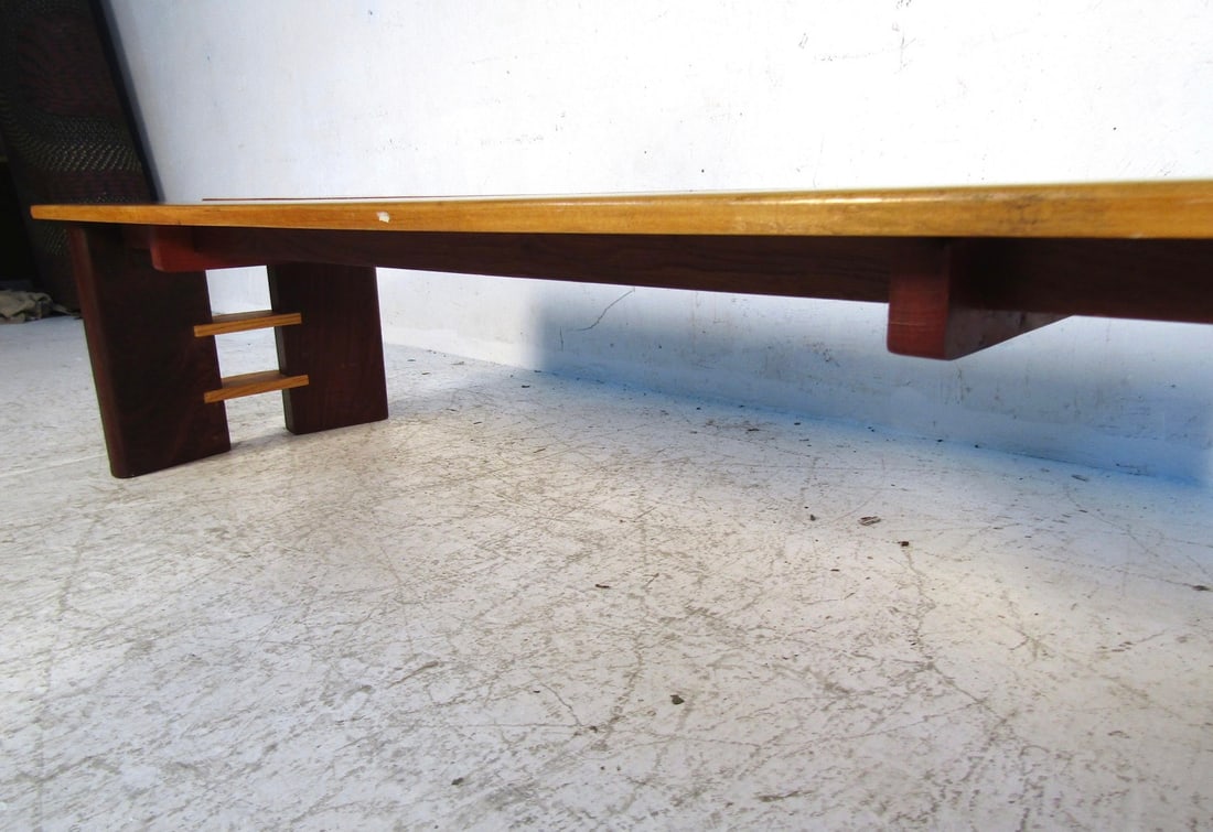 Midcentury Maple and Walnut Coffee Table - 7