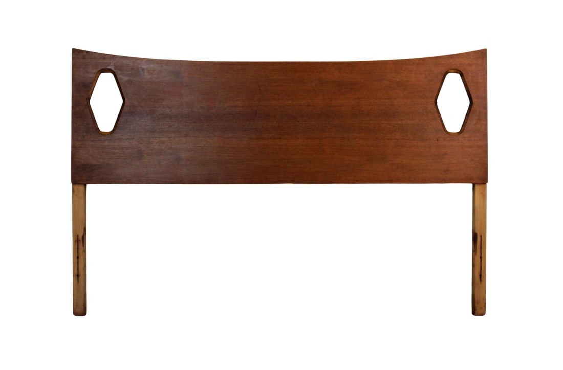 Mid-Century Full-Size Walnut Headboard by Kent-Coffey: Mid-Century full-size walnut headboard by Kent-Coffey. Features a beautifully sculptural design with rich walnut grain and elegant, organic lines characteristic of the era. A striking example of