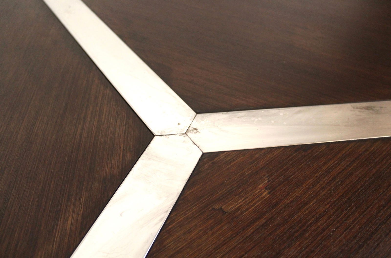 Ligne Roset Circular Dining Table - 4