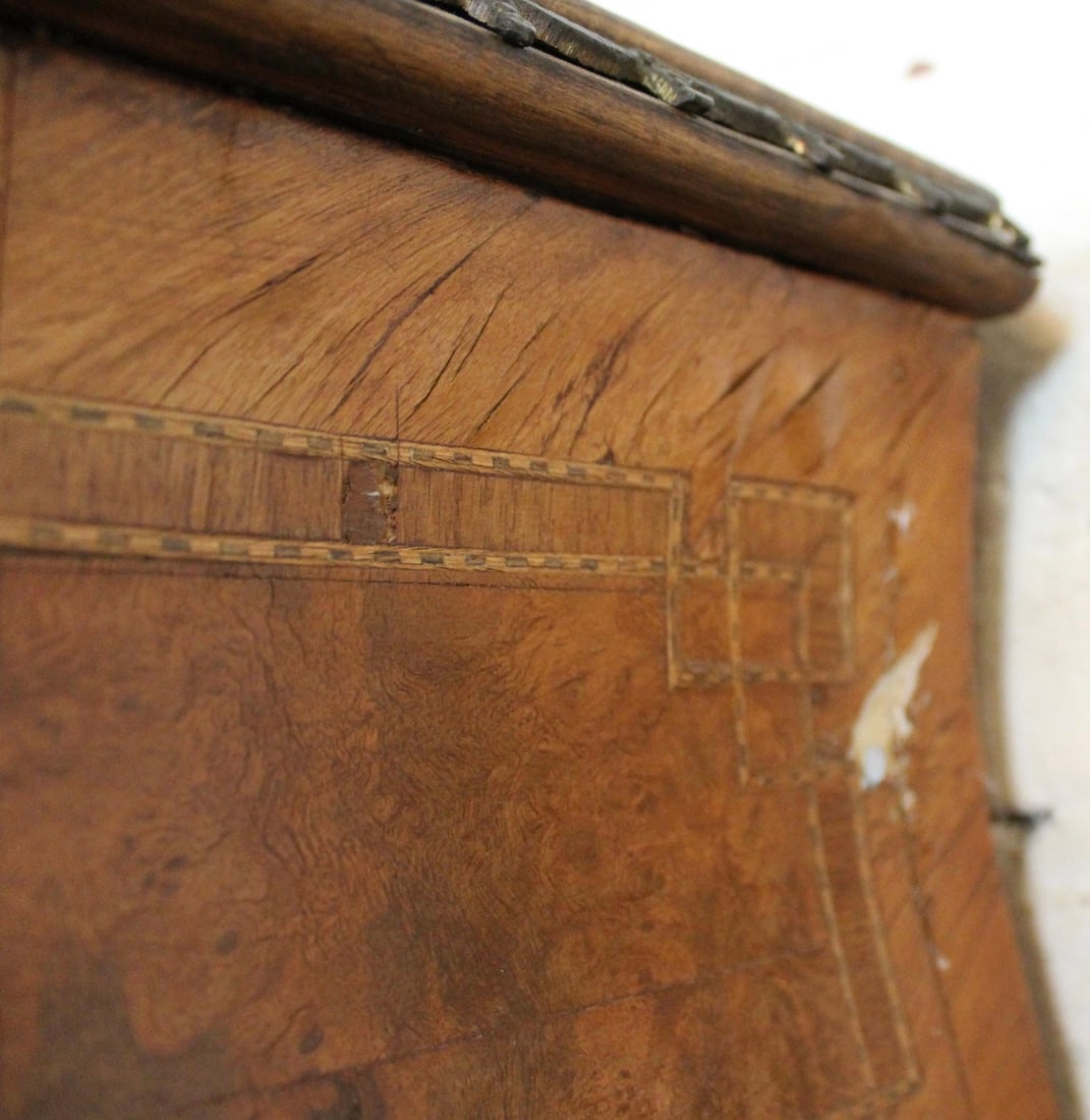 French Style Bombe Commode - 11