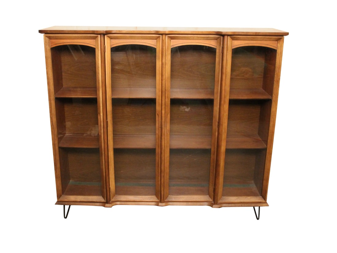 Mid-Century "Outlook" Display Cabinet by Leo Jiranek for Bassett (1 of 18)