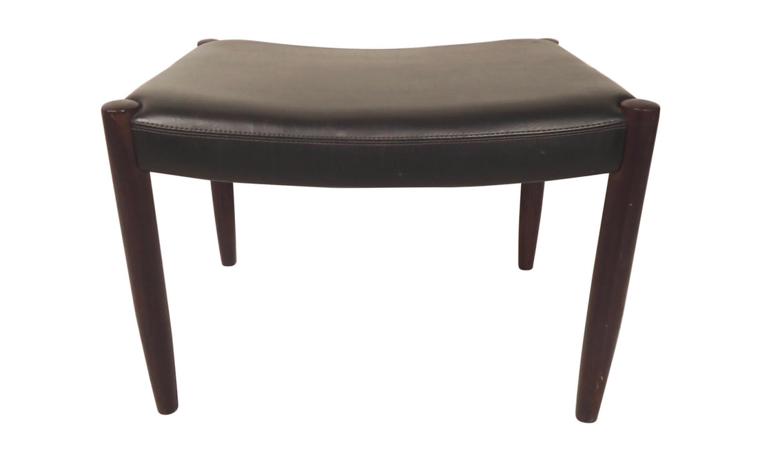 Mid-Century Modern Ottoman: Small vintage modern style stool with tapered legs. Great for living room or office. // PICKUP LOCATION: BROOKLYN, NY // Condition: Good. Wear consistent with age and use. Minor fading. // 