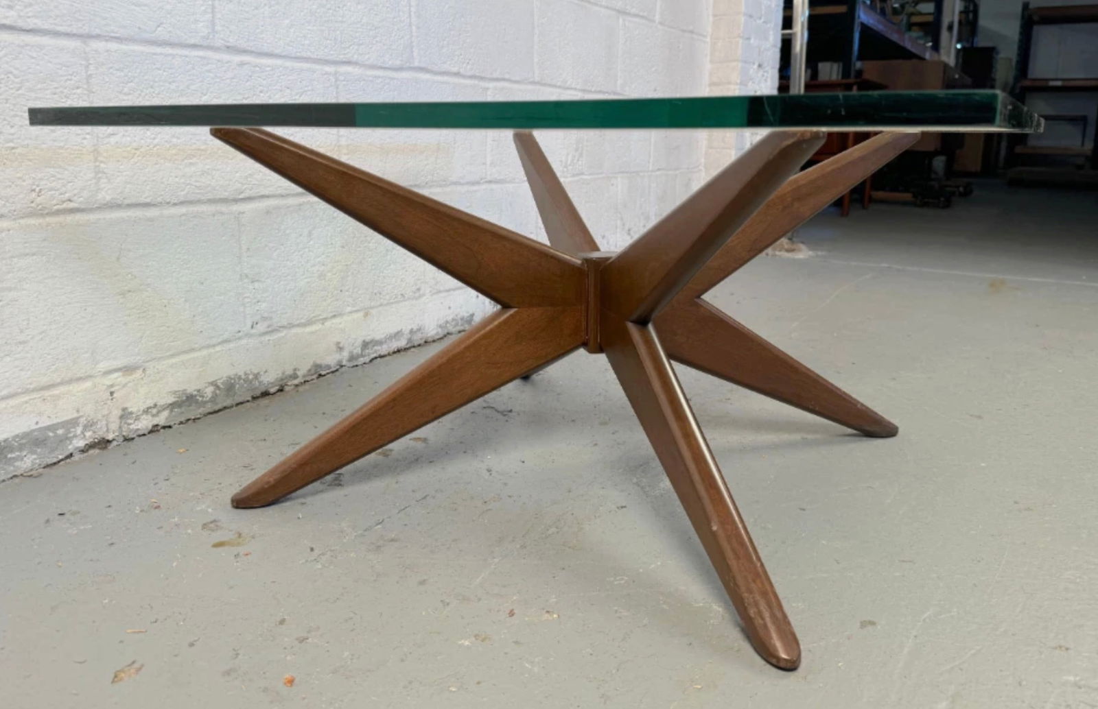 Mid-Century Modern Star Form Coffee Table - 12