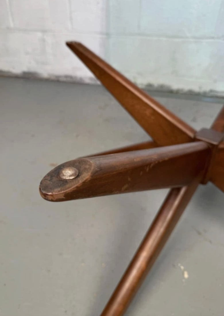 Mid-Century Modern Star Form Coffee Table - 15