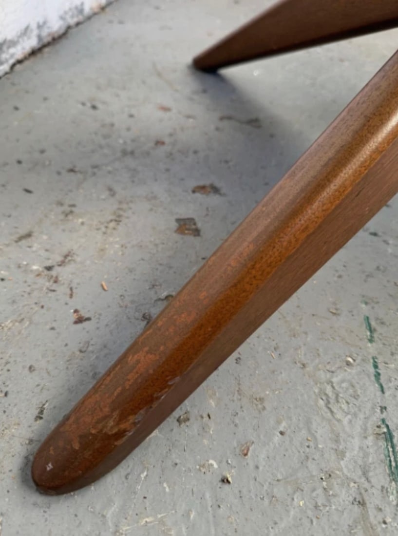 Mid-Century Modern Star Form Coffee Table - 9