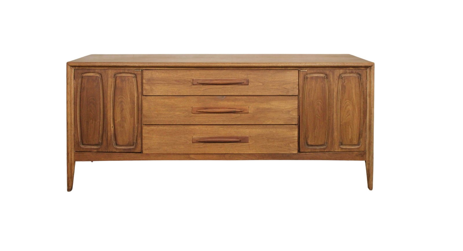 Mid-Century Walnut 'Emphasis' Dresser by Broyhill (1 of 16)