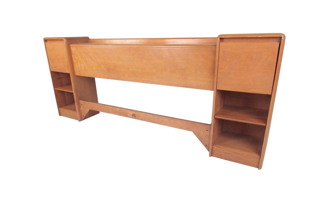 Heywood-Wakefield Full Size Headboard with Nightstands: This stylish champagne finish maple headboard features iconic Heywood-Wakefield style and quality 1950s craftsmanship. The unique design of the piece offers spacious built-in end tables along with a