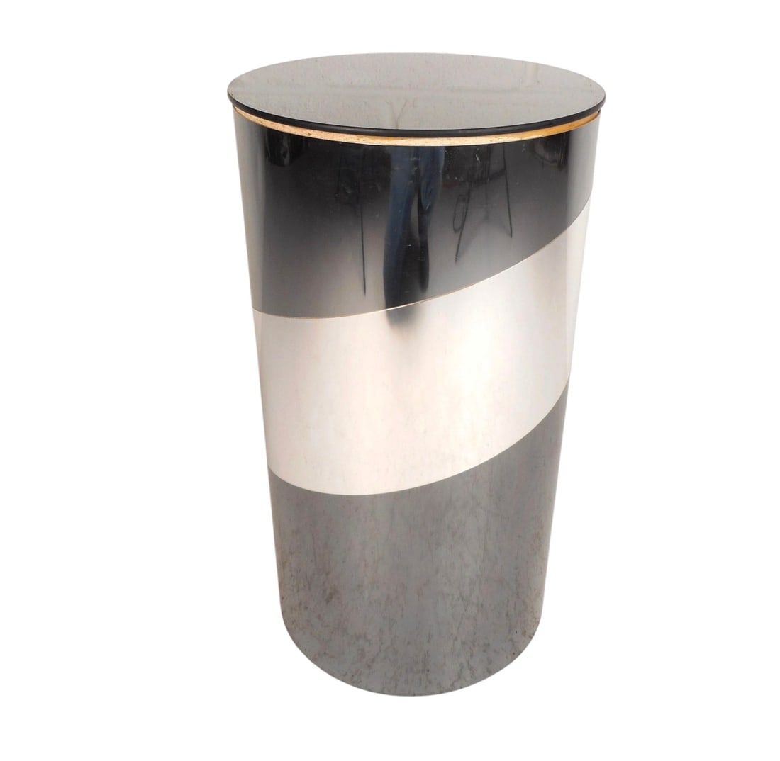 Mid-Century Modern Chrome and Mirror Pedestal (1 of 4)