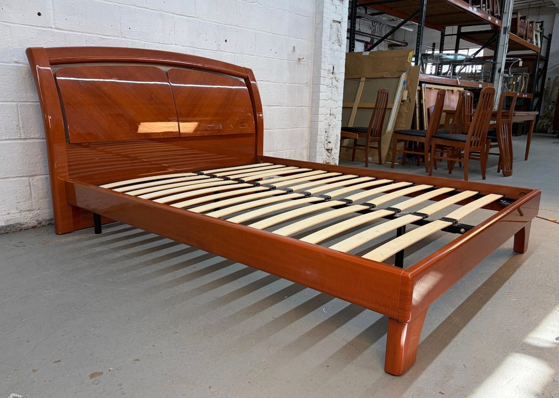 Queen Size Lacquered Cherry Platform Bed with Storage Headboard - 5