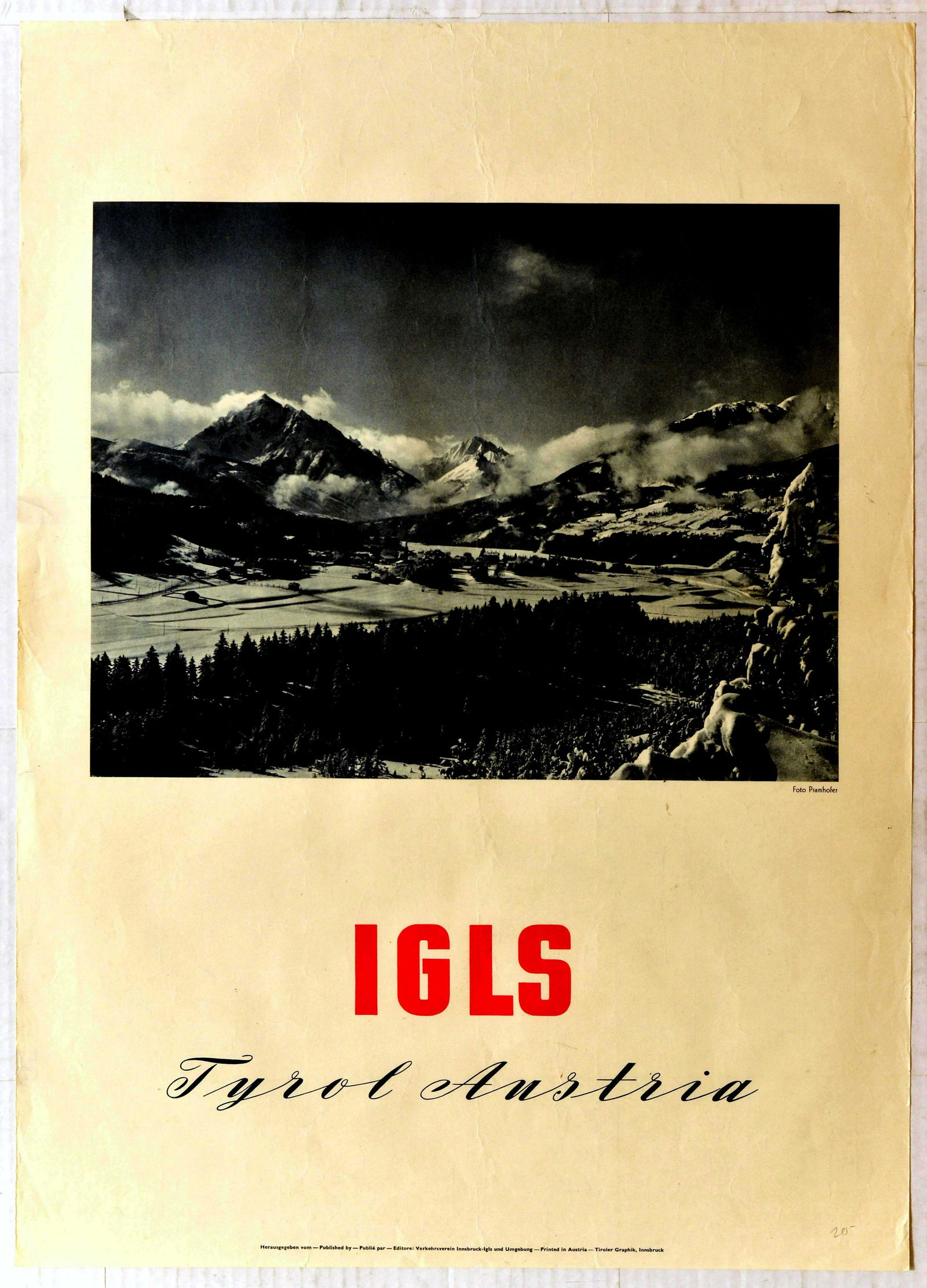 Travel Poster Igls Tyrol Austria Skiing: Original vintage travel poster for Igls, Tyrol, Austria. The Tyrol region has long been a popular skiing destination in the Austrian Alps. Igls is the name of a skiing resort not far from Innsbruck, a