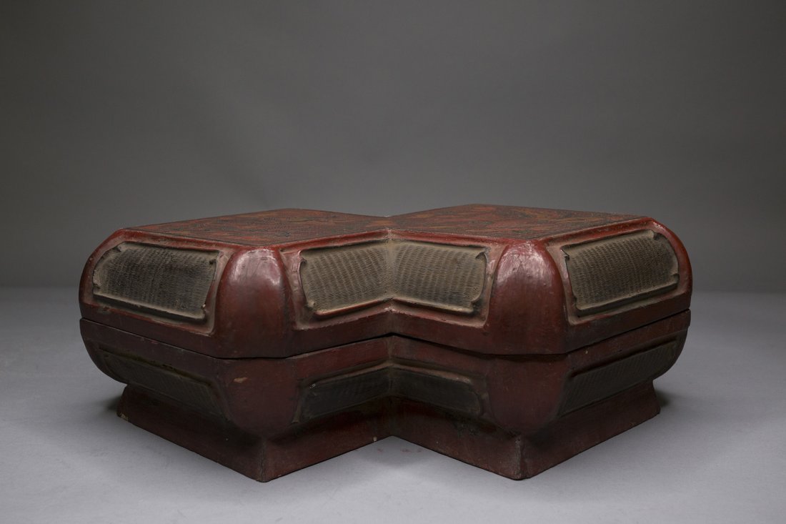 A RED LACQUER DOUBLE DIAMOND SHAPED BOX (1 of 5)