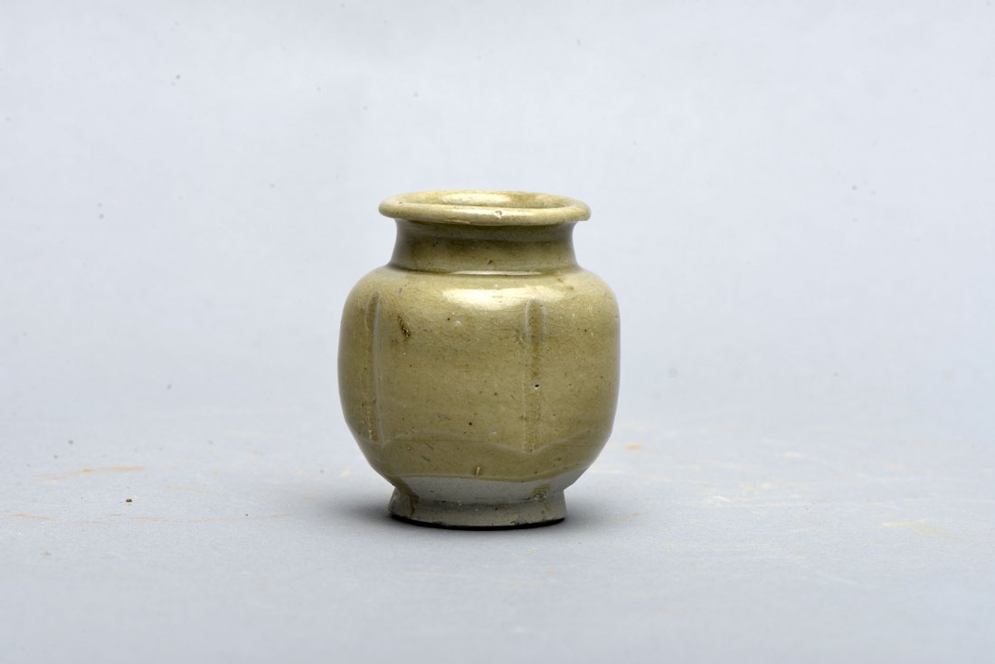 CHINESE GLAZED POTTERY WATER POT (1 of 5)